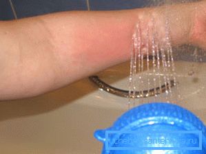Behandeln Sie die Behandlung mit einem Hydromassagegerät Behandeln Sie die Behandlung mit einem Hydromassagegerät