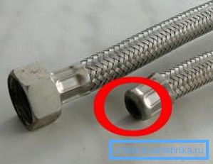 Eine häufige Krankheit von flexiblen Schläuchen - die Trennung von Liner. Eine häufige Krankheit von flexiblen Schläuchen - die Trennung von Liner.