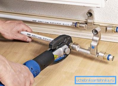 Die Qualität der Installation des Rohrleitungssystems hängt von der Dichtheit des Klimatisierungsnetzes ab Die Qualität der Installation des Rohrleitungssystems hängt von der Dichtheit des Klimatisierungsnetzes ab