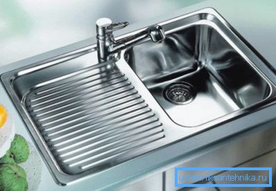 Tolle Mischung aus Schüssel und Mixer Tolle Mischung aus Schüssel und Mixer