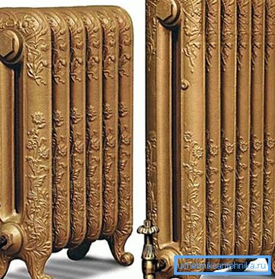 Heizungsausrüstung in Bronze dekoriert Heizungsausrüstung in Bronze dekoriert