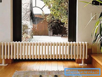 Bevor Sie im Haus heizen, müssen Sie das System richtig berechnen und das Gerät abholen. Bevor Sie im Haus heizen, müssen Sie das System richtig berechnen und das Gerät abholen.