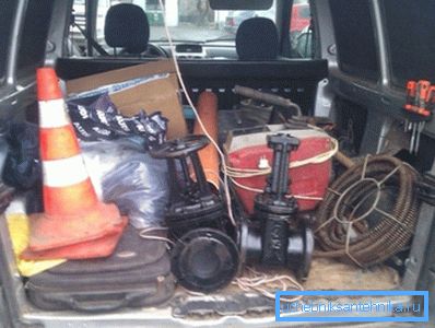 Mobile Reparaturwerkstatt für alle Notfallsituationen vorbereitet: Diese Fahrzeuge sind mit der notwendigen Ausrüstung und Ersatzteilen für die Fehlersuche ausgestattet Mobile Reparaturwerkstatt für alle Notfallsituationen vorbereitet: Diese Fahrzeuge sind mit der notwendigen Ausrüstung und Ersatzteilen für die Fehlersuche ausgestattet
