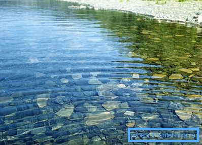Der erste Grund für die Wahl einer Qualitätsreinigung ist das saubere Wasser im angrenzenden Behälter.