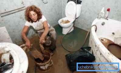 Das unglückliche Ergebnis der Verstopfung der Toilette - verhindert deren Auftreten Das unglückliche Ergebnis der Verstopfung der Toilette - verhindert deren Auftreten