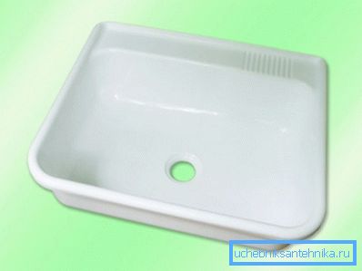 Spüle aus Kunststoff - 50 x 41-Spüle - ein Beispiel für eine Budgetlösung Spüle aus Kunststoff - 50 x 41-Spüle - ein Beispiel für eine Budgetlösung