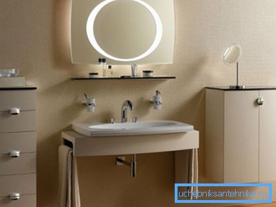 Das Waschbecken für das Badezimmer zu holen ist einfach, aber einige Nuancen in diesem Fall sind noch vorhanden Das Waschbecken für das Badezimmer zu holen ist einfach, aber einige Nuancen in diesem Fall sind noch vorhanden