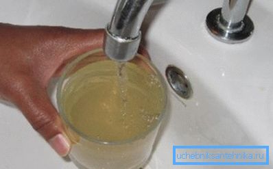 Die Verbraucher sollten über einen Rückgang der Wasserqualität informiert werden. Die Verbraucher sollten über einen Rückgang der Wasserqualität informiert werden.