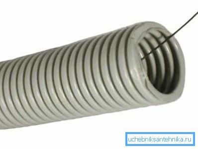 Fast alle Materialien für diesen Zweck sind mit einem Metalldorn versehen, um das Anlegen des Kabels oder Drahtes zu erleichtern Fast alle Materialien für diesen Zweck sind mit einem Metalldorn versehen, um das Anlegen des Kabels oder Drahtes zu erleichtern