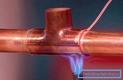 Beim Niedertemperaturlöten wird Zinn oder Blei als Lot verwendet Beim Niedertemperaturlöten wird Zinn oder Blei als Lot verwendet