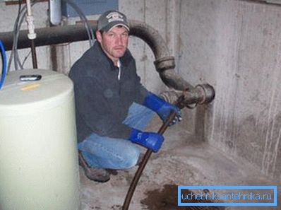 Wir empfehlen beim Arbeiten einen kleinen Abstand zur Aufprallquelle. Wasser (oder etwas anderes) kann jederzeit eilen. Wir empfehlen beim Arbeiten einen kleinen Abstand zur Aufprallquelle. Wasser (oder etwas anderes) kann jederzeit eilen.