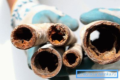 Der Grund für die schlechte Leistung des Heizungsnetzes kann Korrosion oder Verstopfung von Rohren sein Der Grund für die schlechte Leistung des Heizungsnetzes kann Korrosion oder Verstopfung von Rohren sein