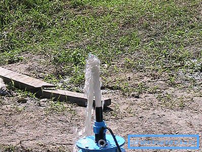 Sie müssen viel Arbeit verrichten, bevor das kristallklare Wasser aus Ihrem Brunnen verstopft. Sie müssen viel Arbeit verrichten, bevor das kristallklare Wasser aus Ihrem Brunnen verstopft.