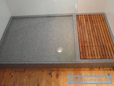 Anpassung aus einem Kunststein. Anpassung aus einem Kunststein.