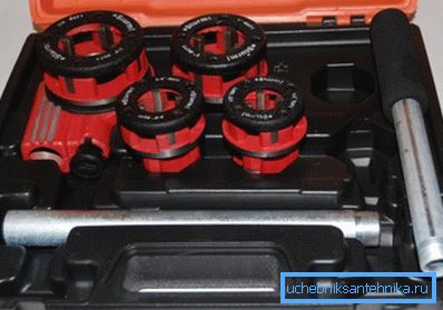 Professioneller Satz Schraubenplatten für Rohrarbeiten Professioneller Satz Schraubenplatten für Rohrarbeiten