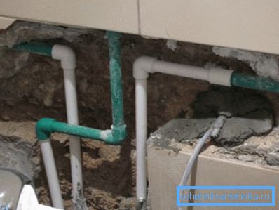 Sanitärinstallationen in der Wand - nicht die beste Option Sanitärinstallationen in der Wand - nicht die beste Option