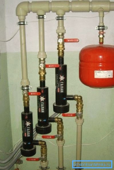 Die einfachste Art von elektrischen Systemen mit kleinen Kesseln Die einfachste Art von elektrischen Systemen mit kleinen Kesseln