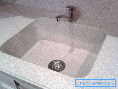 Wischen Sie die Oberfläche mit einem Schwamm und Reinigungsmittel ab und wischen Sie sie trocken - Sie sind garantiert perfekt sauber. Wischen Sie die Oberfläche mit einem Schwamm und Reinigungsmittel ab und wischen Sie sie trocken - Sie sind garantiert perfekt sauber.