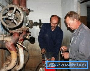 Heizung überprüfen. Foto Heizung überprüfen. Foto