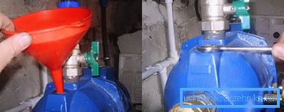Der Arbeitsraum der Pumpe ist mit Wasser gefüllt. Der Arbeitsraum der Pumpe ist mit Wasser gefüllt.
