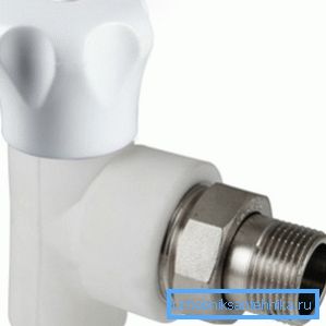 Kühlerventil aus Polypropylen. Kühlerventil aus Polypropylen.