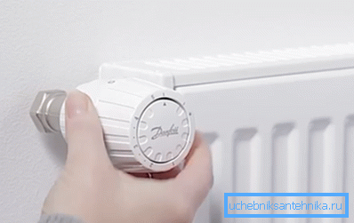 Heizkörper-Eckventil 1 2 mit Thermokopf regulierend Heizkörper-Eckventil 1 2 mit Thermokopf regulierend