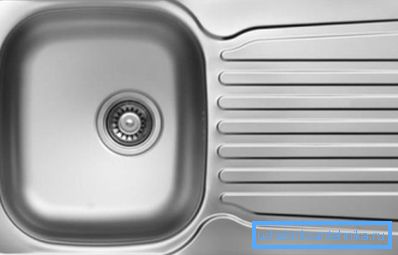 Spüle mit Ständer für Edelstahlgeschirr 460x760 mm Spüle mit Ständer für Edelstahlgeschirr 460x760 mm