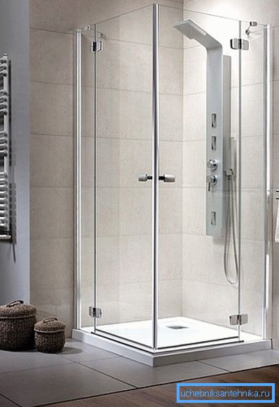Rudertüren für eine Duschkabine 90х90 cm Rudertüren für eine Duschkabine 90х90 cm