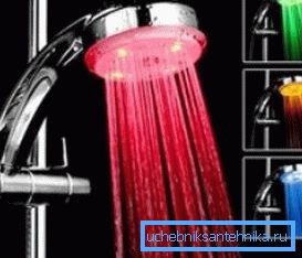 Shower Divider kann verschiedene Optionen für die Hintergrundbeleuchtung haben. Shower Divider kann verschiedene Optionen für die Hintergrundbeleuchtung haben.