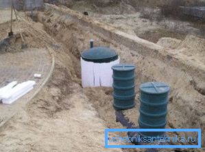 Der Abstand zwischen den Differenztanks beträgt nicht weniger als 2 m. Der Abstand zwischen den Differenztanks beträgt nicht weniger als 2 m.