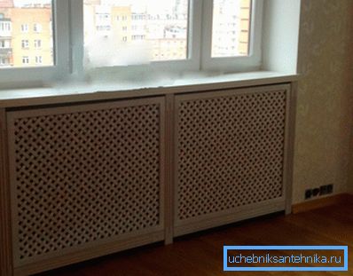 Kühlergrill am Kühler Kühlergrill am Kühler
