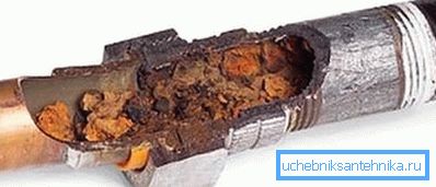 Das Ergebnis der Kombination unverträglicher Metalle Das Ergebnis der Kombination unverträglicher Metalle