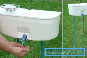 Waschtisch auf dem Gestell. Waschtisch auf dem Gestell.