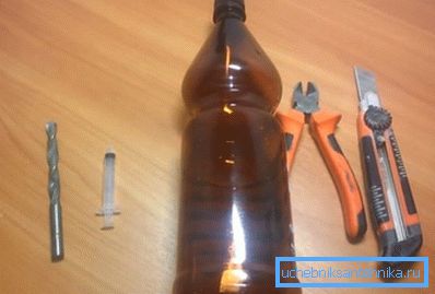 Mit Hilfe dieser Gegenstände können Sie einen Waschtisch machen - Wandern oder Hütte Mit Hilfe dieser Gegenstände können Sie einen Waschtisch machen - Wandern oder Hütte