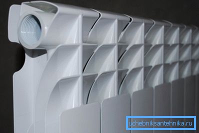 Bimetallischer Kühler. Bimetallischer Kühler.