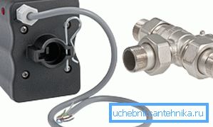 Servo kann separat vom Kran erworben werden Servo kann separat vom Kran erworben werden