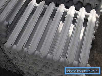 Seien wir ehrlich: Die Batterien auf dem Foto - kein Meisterwerk des Designs. Seien wir ehrlich: Die Batterien auf dem Foto - kein Meisterwerk des Designs.
