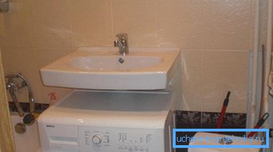 Zu viel Abstand macht das Waschbecken unbequem Zu viel Abstand macht das Waschbecken unbequem
