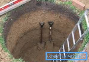 Machen Sie zuerst eine Mine unter dem ersten Ring und führen Sie dann das Graben gut aus Machen Sie zuerst eine Mine unter dem ersten Ring und führen Sie dann das Graben gut aus