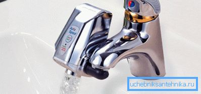 Spezialdüse zur Automatisierung der Arbeit des gewöhnlichen Krans Spezialdüse zur Automatisierung der Arbeit des gewöhnlichen Krans