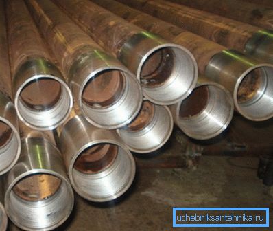 Stahl - langlebiges Material, häufig in der Wasseraufnahme des Geräts verwendet Stahl - langlebiges Material, häufig in der Wasseraufnahme des Geräts verwendet