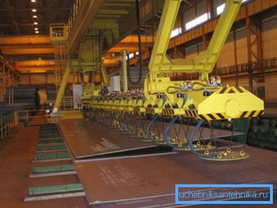 Mühle für die Herstellung von Rohren. Mühle für die Herstellung von Rohren.
