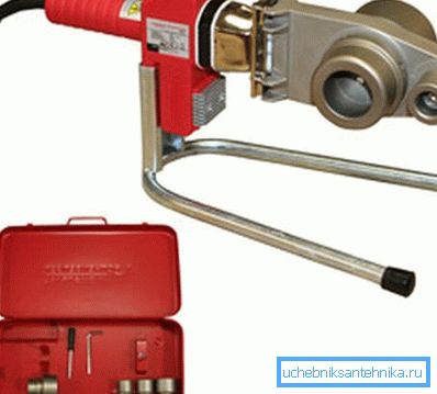 Standardpistole zum Schweißen von Polypropylenrohren mit Düsen Standardpistole zum Schweißen von Polypropylenrohren mit Düsen