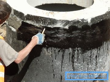 Die Fugen zwischen den Elementen müssen mit Bitumen eingefettet werden. Die Fugen zwischen den Elementen müssen mit Bitumen eingefettet werden.