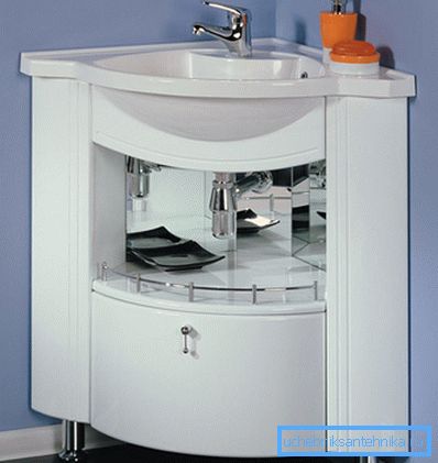 Es sieht aus wie ein Design mit einer Winkelposition. Es sieht aus wie ein Design mit einer Winkelposition.