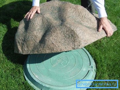 Solche Produkte sind eine spektakuläre Imitation von echtem Granit oder Sandstein, aber innen sind sie hohl. Solche Produkte sind eine spektakuläre Imitation von echtem Granit oder Sandstein, aber innen sind sie hohl.