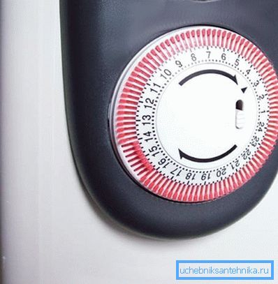 Mit dem Thermostat können Sie den Betrieb des Geräts anpassen. Mit dem Thermostat können Sie den Betrieb des Geräts anpassen.
