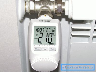 Mikroprozessorgesteuerter Thermostat Mikroprozessorgesteuerter Thermostat