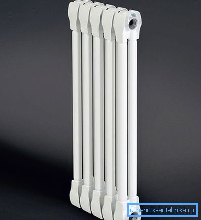 Röhrenförmiger Heizkörper aus Aluminium