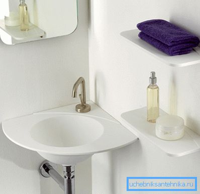 Die minimalistische Eckspüle ist die perfekte Lösung, um Platz zu sparen. Die minimalistische Eckspüle ist die perfekte Lösung, um Platz zu sparen.